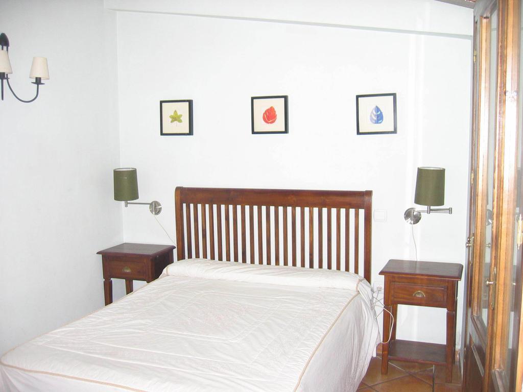 Apartamentos El Pajar Del Abuelo Peralejos de las Truchas Room photo